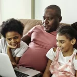 ¿Cuánto internet necesito para ver contenido en 4K sin interrupciones?